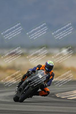 media/Nov-15-2025-Race Pace (Sat) [[8de605a2d8]]/Non Verified Riders (1st 20 Minutes)/Turn 4 (1010am)/